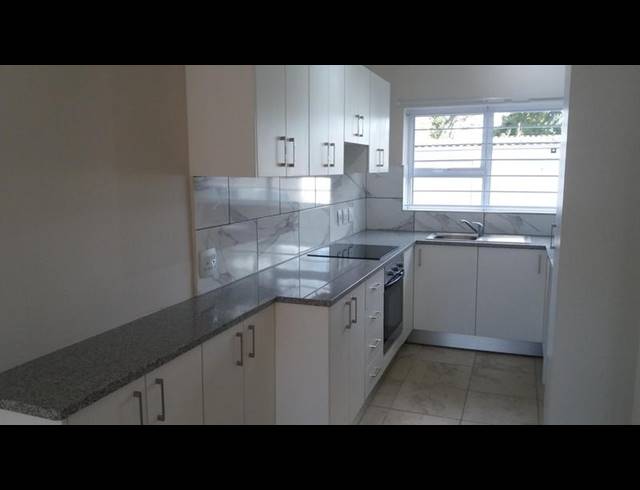 2 BEDROOM PROPERTY TO RENT IN SOUTHFIELD